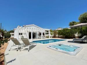 Villa de Amigos - 4hvězdičkové hotely ve městě Cala en Porter