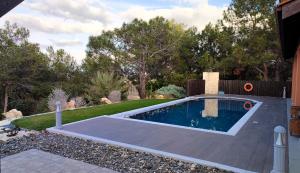 Pine and Olive Seahouse