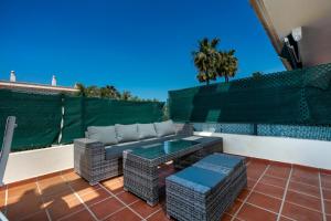 Lovely 2 bedroom Locrimar V walk to beach RDR260