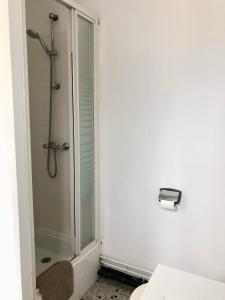 Appartements Les Pastourelles : Appartement - Vue sur Jardin