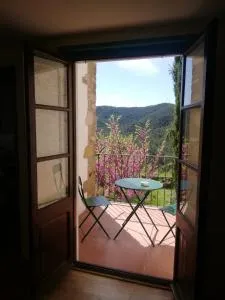 CAL TÒFONES, 1er 1a. Apartament turístic a Borredà, 08619-Barcelona - Perafita