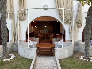 Aquamar Suite on the beach by Venicescape