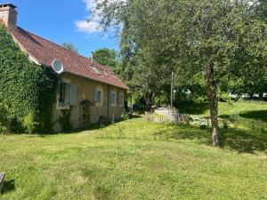Maisons de vacances Lake View Cottage close to Le Mans 24H circuit : photos des chambres