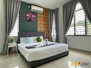 Desaru Arcadia Villa with Pool Table, Outdoor BBQ, Indoor Steamboat by Beestay
