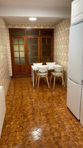 Casa rústica con jardín en Pesués