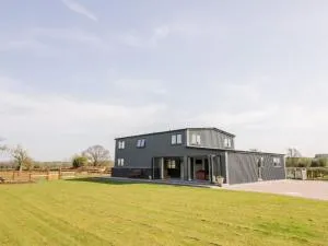 Phoenix House - Birtsmorton