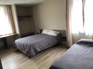 Hotels Hotel Restaurant De La Mare : Chambre Triple Confort