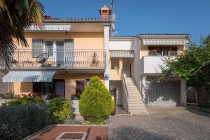 Apartman Bowie & Apartment Morgan