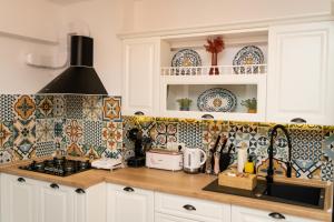 Artsy Riverside Suite - 1BR Amazing central apartment