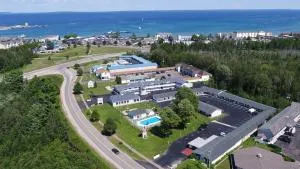 Starlite Budget Inn - Harbor Springs