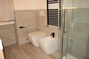 2BEDROOMS - 2STANZE - 4BEDS Minimum 3 days -TheTechFlat- Red Metro Milano Sesto Marelli San Babila Duomo Fiera - No City tax required - dishwasher