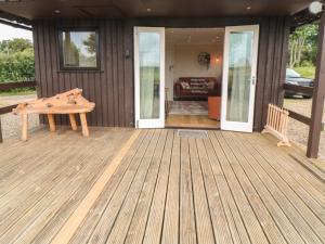 3 Valley View Lodges