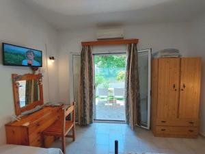 Villa Eleni (Studio 1) Fully equiped, near the sea