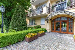Patio Mare Sopot with Free Garage Parking by Noclegi Renters