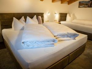 Apartment Erna by Interhome