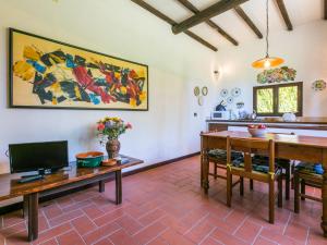Holiday Home Bardeggiano - Caterina 8 - COL243 by Interhome