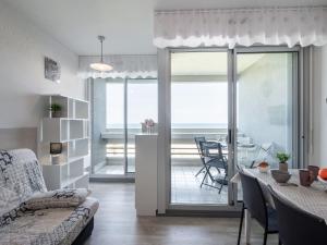 Apartment Le Beaupré-20 by Interhome