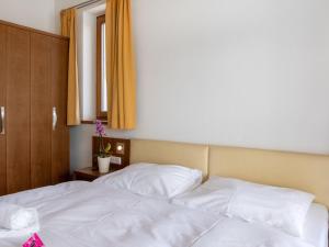 Apartment Emma-7 by Interhome