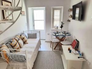 Zoe Apartments No 7 , Hydra Island Greece