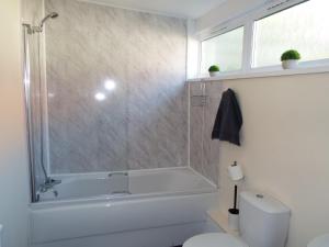 Cosy Cottage In Cardigan