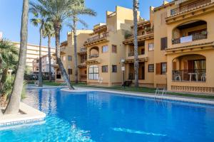 Spacious apartment with sea view in La Mata - 75 m² - Pool