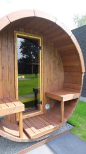 The Black Oak - Luxe bungalow met prive sauna