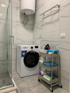 Lovely 1-bedroom Condo in Tirana WiFi-Netflix-AC