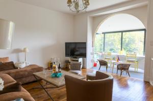 Maisons de vacances Treffiagat - Grande maison pour 9 - Jardin : photos des chambres