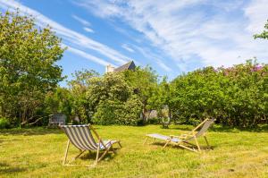 Maisons de vacances Treffiagat - Grande maison pour 9 - Jardin : photos des chambres