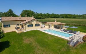 Holiday House Mateo with Private Pool 
