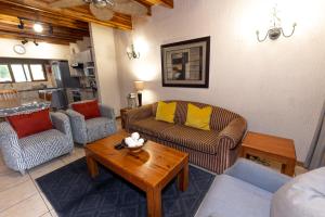 Legend Safaris 257A - in Kruger Park Lodge