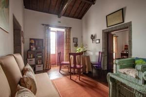 Casa Senhora das Necessidades