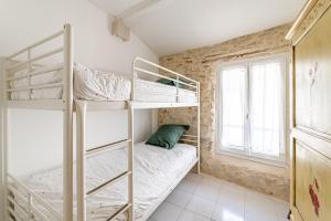 Appartements Le Clocher par Dodo-a-Cassis : Appartement 1 Chambre