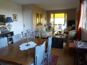 Appartements Chatou 2 pieces en residence avec parking prive : photos des chambres