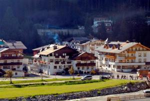 Hotel Kristall B&B