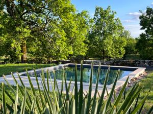 Maisons de vacances La Vayssade - Gite de Charme - 6 pers - Piscine Jacuzzi & Truffes : photos des chambres