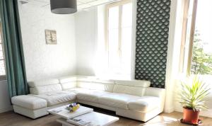 B&B / Chambres d'hotes Appartement Oingt - Les Meubles des Pierres Dorees : photos des chambres