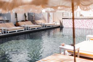 Hotels Hotel des Lices : photos des chambres