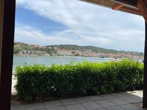 Small private house with a terrace in Trogir