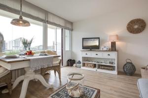 West 2_16 _New Port 2