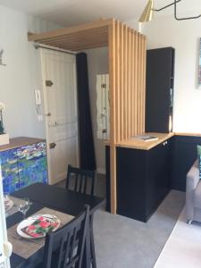 Appartements Dinard: studio a 100 m de la plage de L'Ecluse : photos des chambres