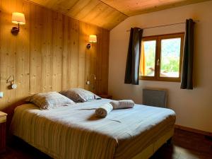 Appartements Appartement avec jacuzzi dans chalet prive, grande terrasse, parking gratuit : photos des chambres