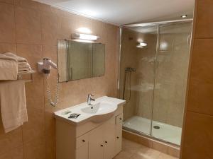 Hotels Hotel La Vigneraie : photos des chambres