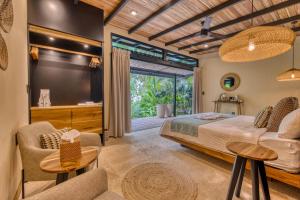 awā Beachfront Hotel