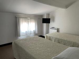 Hotels Hotel La Vigneraie : Chambre Familiale avec Balcon