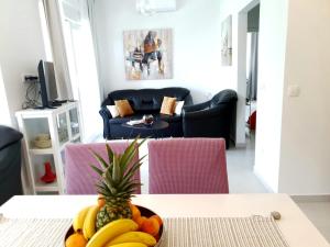 Orchid SeaView Apartment With Garage Parking