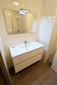 Appartements Maison bleue - Apt 4 pers, 2 chambres, prox marche : photos des chambres