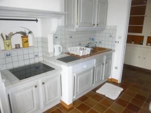 Appartements SANARY - Zone pietonne - CLIM - 2 chambres 4 a 6 personnes - WIFI : photos des chambres