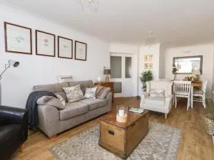 Beach Side - Bradpole