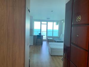 Silver Beach Byala - Студио Б89 първа линия с морска панорама с два басейна и осигурен паркинг